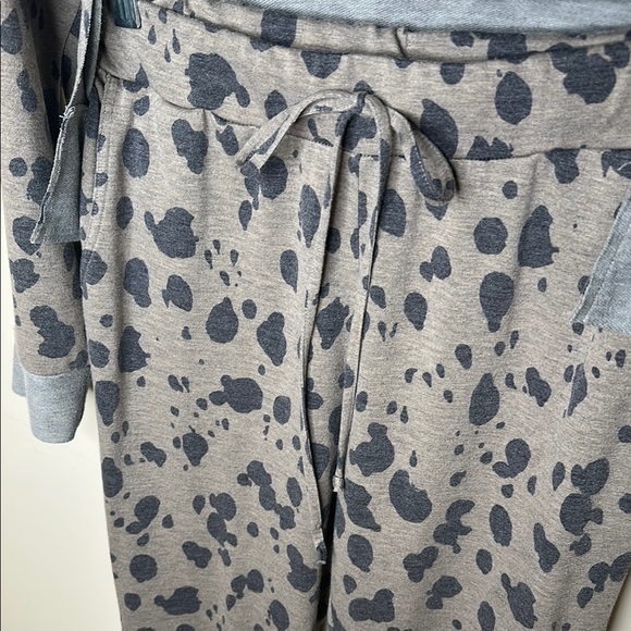 Veronica M Gray Track Pants with Relaxed Fit - Picture 4 of 10